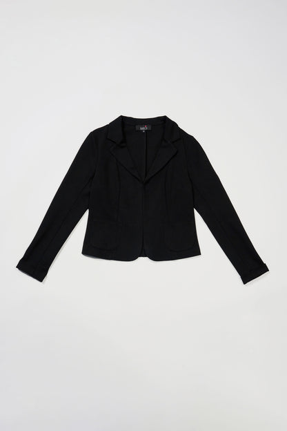 classic black blazer, made of ponte, princess seam, open front, 2 small front pockets, small wrist cuff, matches with issy's classic pencil skirt and issy's classic crop flare pant.