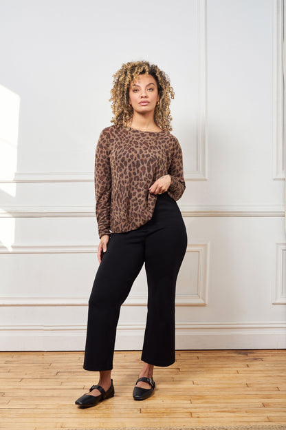 Classic black crop flare pant, made of ponte, 25.5" inseam, 2 fully functional front pockets w/invisible zippers, hidden front zipper, hook & bar closure, matches with issy;s classic black blazer.